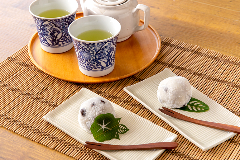 3. お茶菓子に添えて